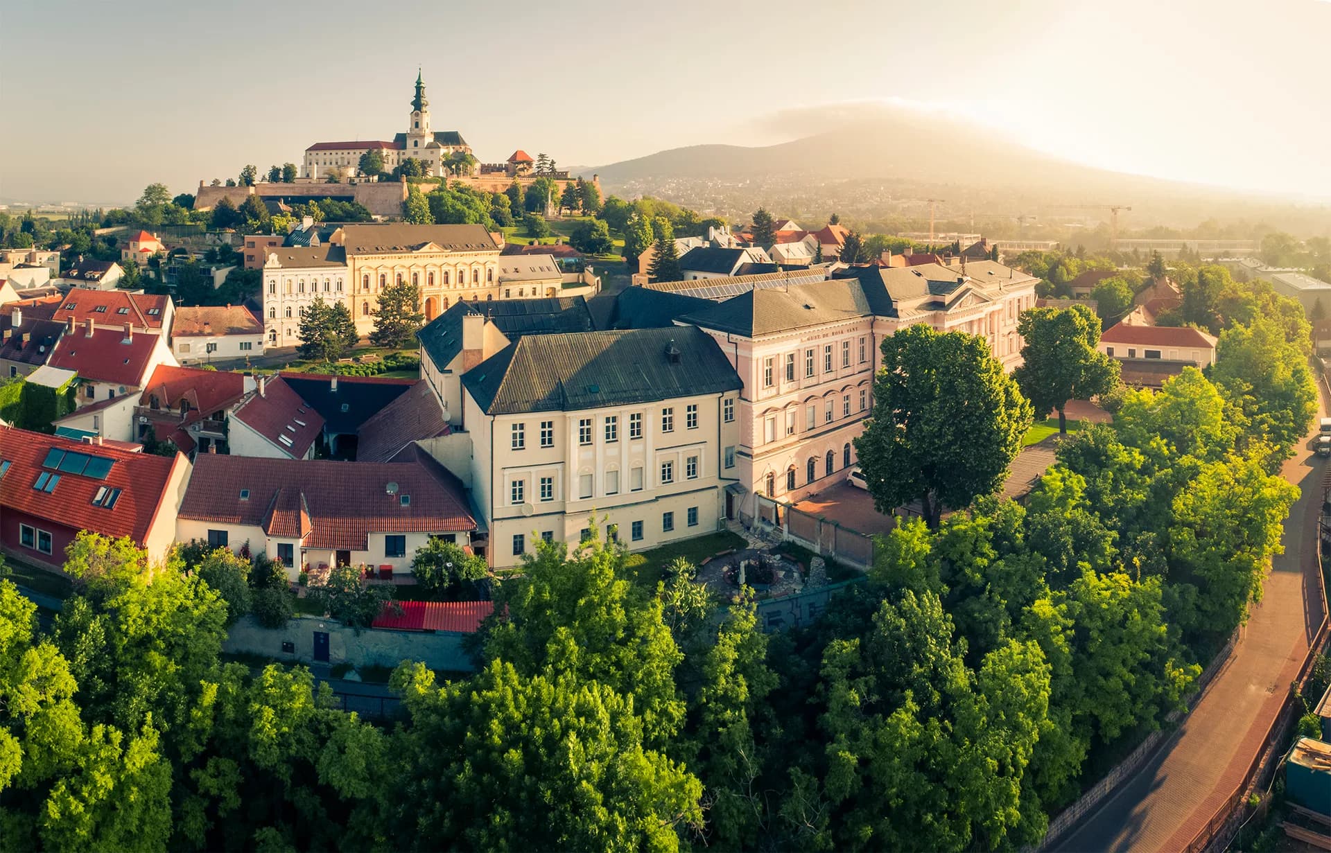 Autopožičovňa Nitra — prémiové vozidlá s doručením (2026)