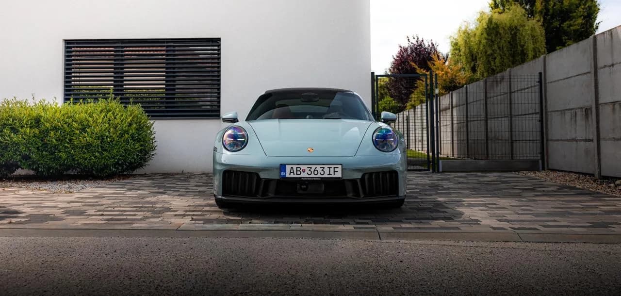 Porsche 911 GTS - obrázok 1